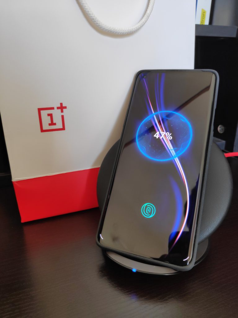 OnePlus 8 Pro 5G Wireless charging