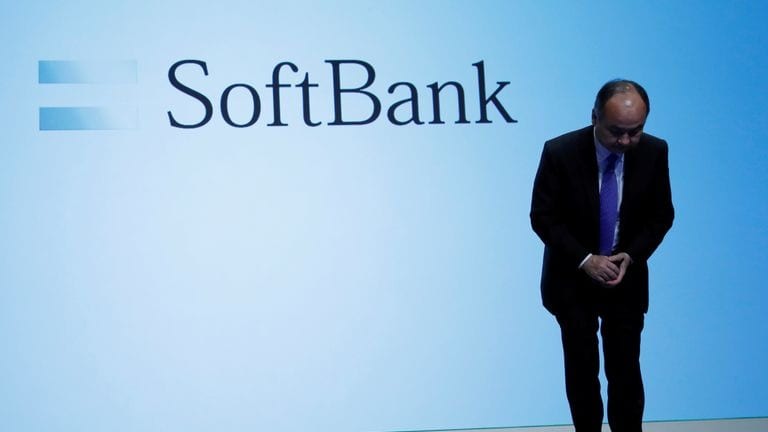 SoftBank's Son apologising